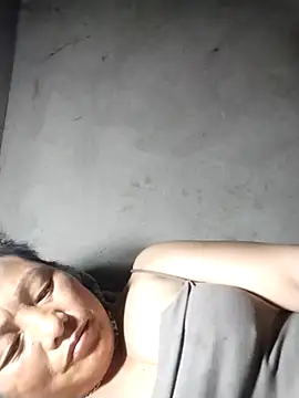 Lucie Fuzk online show from April 2026 02:10:02 PM