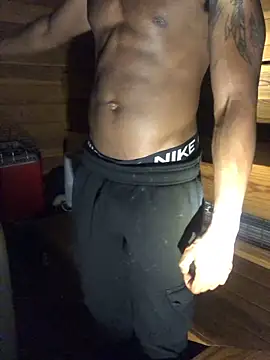 EricSwainn901 online show from May 2026 10:35:01 AM