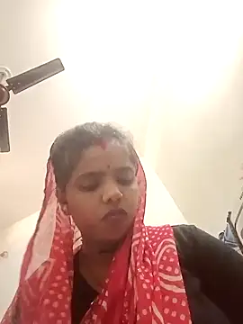 Hot chani online show from April 2026 07:37:01 AM