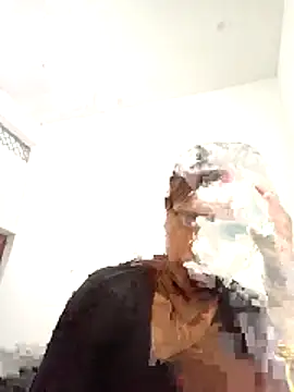 Hot chani online show from April 2026 07:33:02 AM