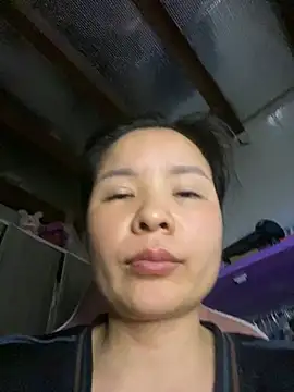 Ivy Trix2 online show from May 2026 05:07:02 AM