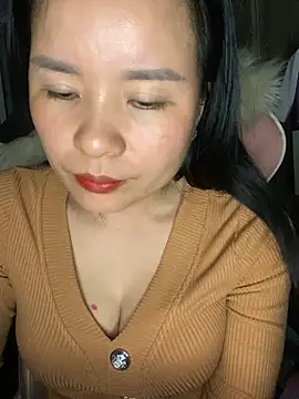 Ivy Trix2 online show from March 2026 06:46:01 PM