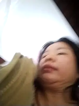 Ivy Trix2 online show from March 2026 04:05:02 AM