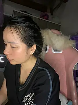 Ivy Trix2 online show from April 2026 03:46:02 PM