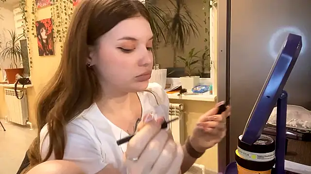 TracyDenoon online show from February 2026 05:46:02 PM