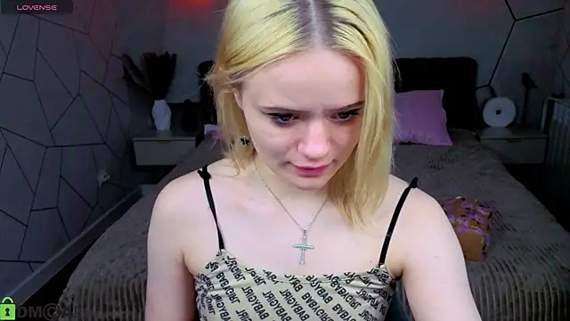 Tessa Ashe online show from April 2026 09:38:01 AM