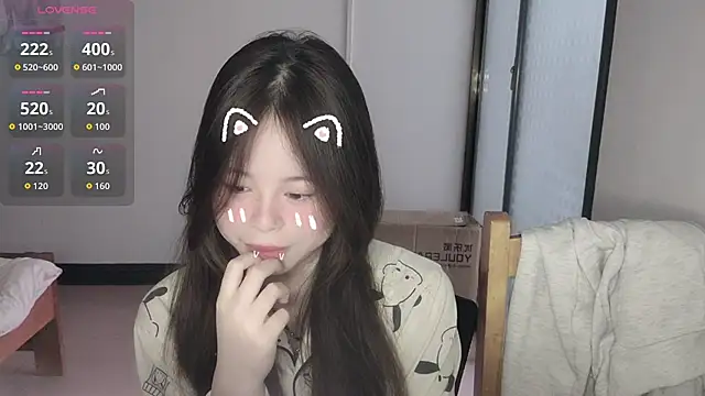 F-Yihao online show from April 2026 07:46:01 AM