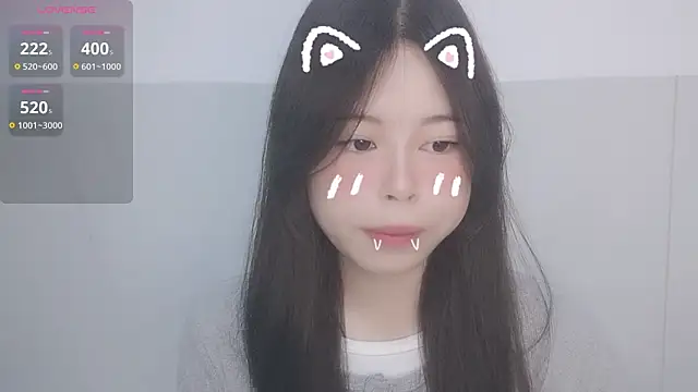 Snapshot of F-Yihao chatting on March 2026 06:03:01 AM F-Yihao online show from March 2026 06:03:01 AM