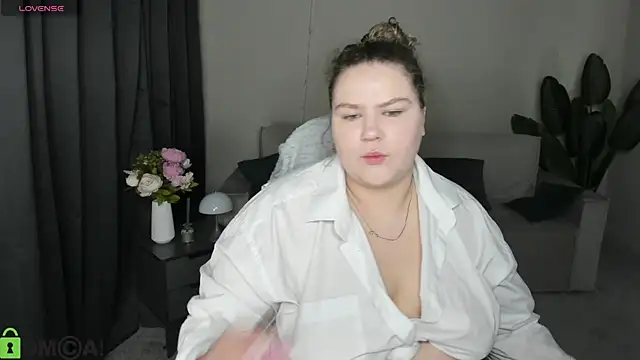 SofiRoce online show from July 2026 05:06:02 AM