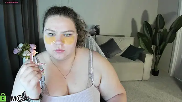 SofiRoce online show from July 2026 05:05:02 AM