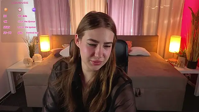 EmilyBlazee online show from March 2026 01:57:01 PM