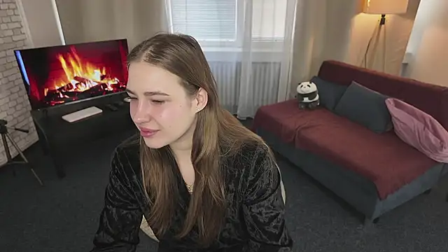 EmilyBlazee online show from March 2026 10:50:01 AM