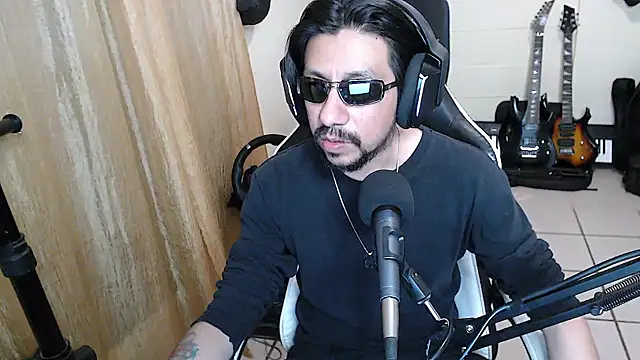 AntuanSV online show from March 2026 03:41:02 AM