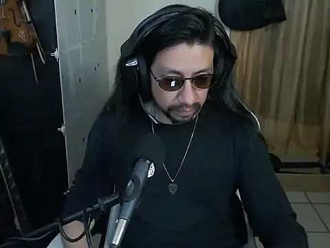 AntuanSV online show from March 2026 04:20:02 AM