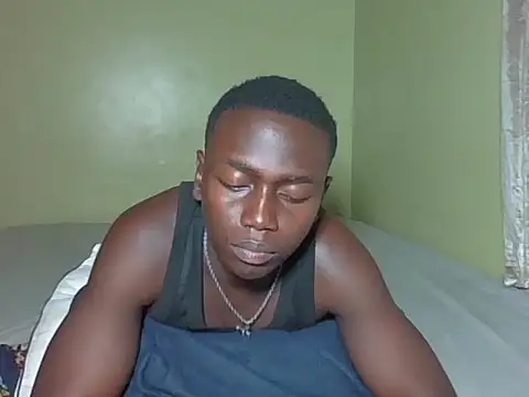 darkerberryguy online show from April 2026 09:30:02 PM