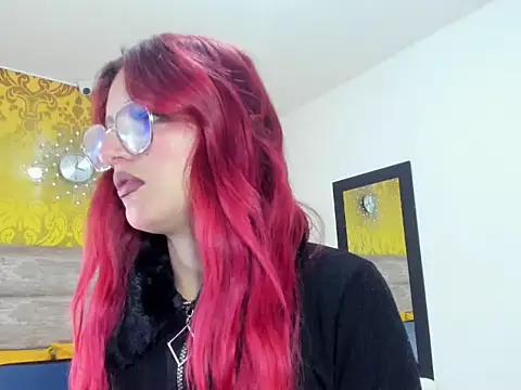 Snapshot of violeethh__ chatting on March 2026 12:35:02 PM violeethh online show from March 2026 12:35:02 PM