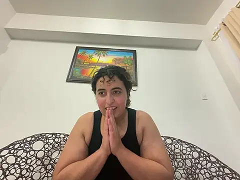 yassiestar online show from April 2026 04:20:01 PM