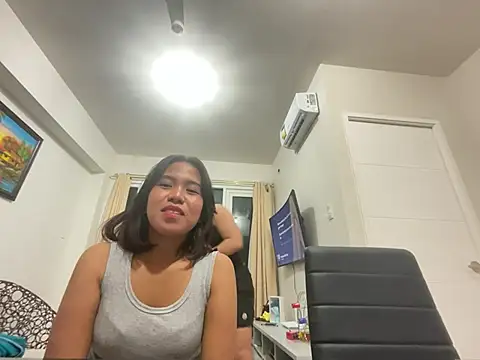 yassiestar online show from March 2026 05:18:01 PM