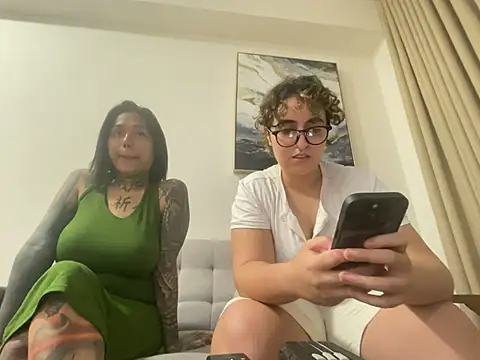 yassiestar online show from March 2026 04:36:02 PM