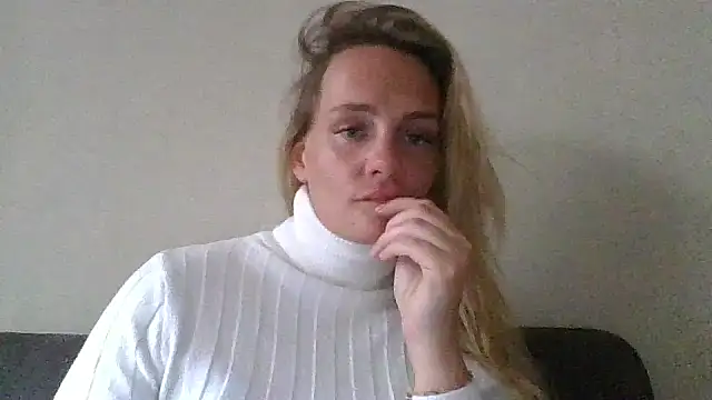 Lisanne30 online show from February 2026 01:33:02 PM