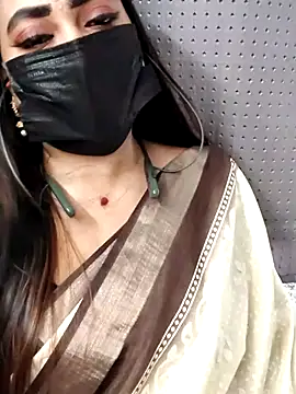 Cutie Nila online show from May 2026 05:16:01 AM