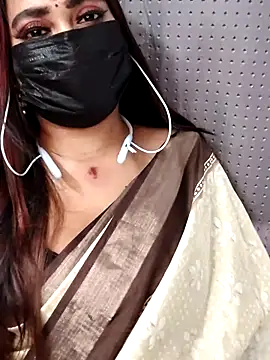 Snapshot of Cutie_Nila chatting on July 2026 06:47:02 AM Cutie Nila online show from July 2026 06:47:02 AM