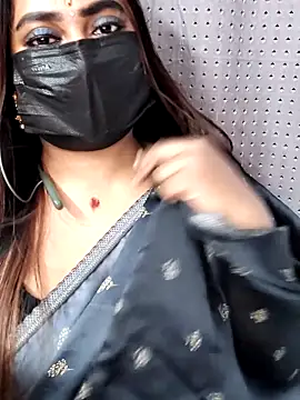 Cutie Nila online show from March 2026 05:08:02 AM