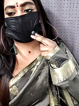 Cutie Nila online show from May 2026 05:01:01 AM