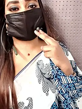 Cutie Nila online show from May 2026 05:15:01 AM