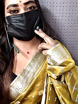 Cutie Nila online show from May 2026 05:05:02 AM