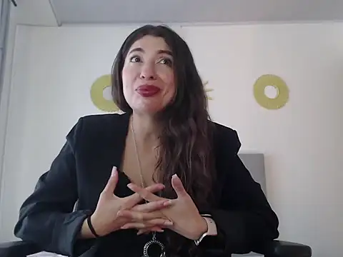 Julietaamado online show from March 2026 01:32:02 PM