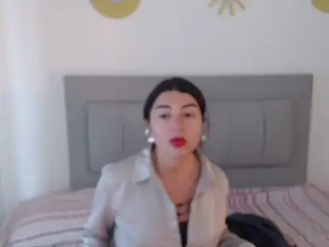 Julietaamado online show from April 2026 04:10:02 PM