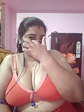 Snapshot of tamil_lathikaaa chatting on May 2026 05:07:01 PM tamil lathikaaa online show from May 2026 05:07:01 PM