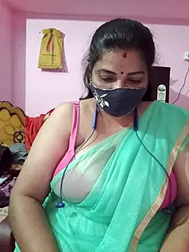 Snapshot of tamil_lathikaaa chatting on April 2026 05:52:01 PM tamil lathikaaa online show from April 2026 05:52:01 PM