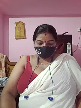 Snapshot of tamil_lathikaaa chatting on April 2026 05:30:01 PM tamil lathikaaa online show from April 2026 05:30:01 PM