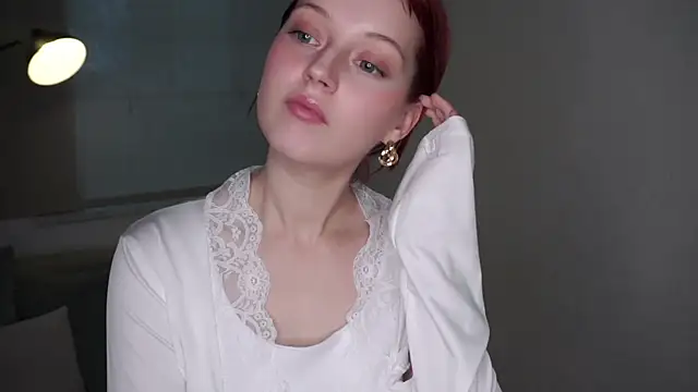 Snapshot of ValeneRomer chatting on March 2026 02:02:01 PM ValeneRomer online show from March 2026 02:02:01 PM