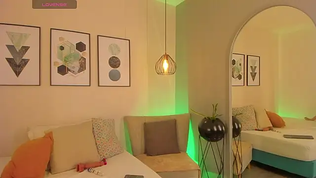 ariavelvet  online show from March 2026 01:41:02 AM