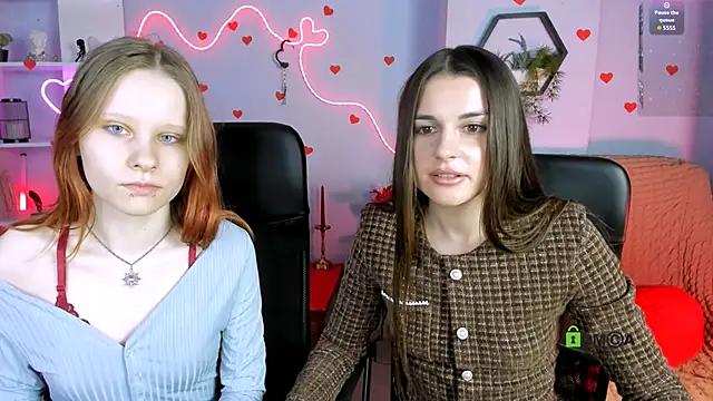 cassandra nik online show from March 2026 06:04:02 AM