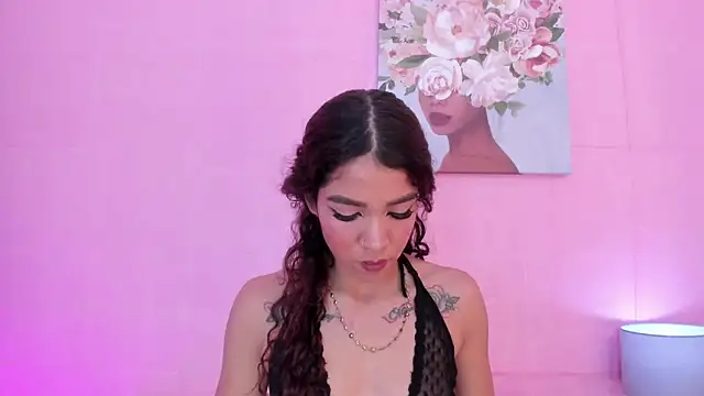 Snapshot of evelyn__rose1 chatting on March 2026 05:45:02 PM evelyn rose1 online show from March 2026 05:45:02 PM