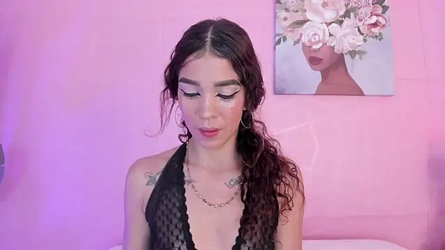 Snapshot of evelyn__rose1 chatting on March 2026 05:17:02 PM evelyn rose1 online show from March 2026 05:17:02 PM