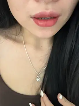 Snapshot of Tinn_tin chatting on June 2026 06:33:01 AM Tinn tin online show from June 2026 06:33:01 AM