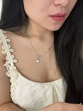 Snapshot of Tinn_tin chatting on June 2026 08:31:01 AM Tinn tin online show from June 2026 08:31:01 AM