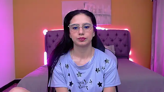alexaneuer online show from June 2026 01:22:01 PM