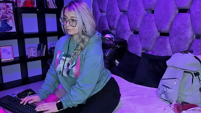 Maky Coss online show from March 2026 01:15:02 PM