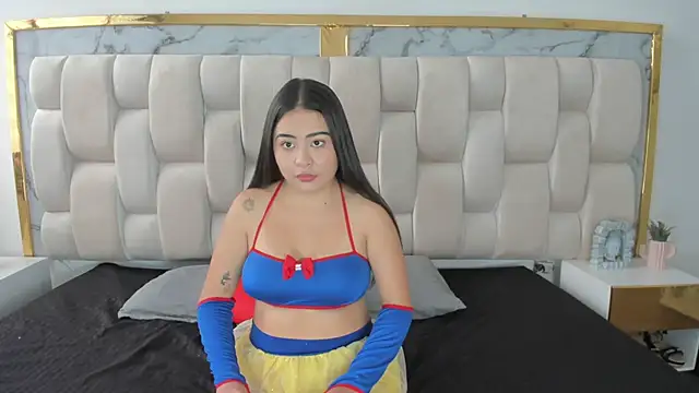 Snapshot of Ariia_Monroee chatting on April 2026 01:18:01 PM Ariia Monroee online show from April 2026 01:18:01 PM