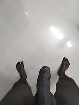 sathish2895 online show from June 2026 04:15:02 PM