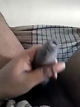 sathish2895 online show from April 2026 11:16:01 AM