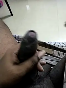 sathish2895 online show from April 2026 05:30:01 PM