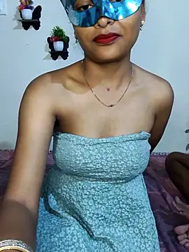 Sweet Cpl  online show from May 2026 02:42:02 PM