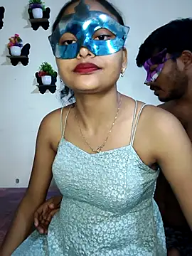Sweet Cpl  online show from April 2026 02:37:01 PM